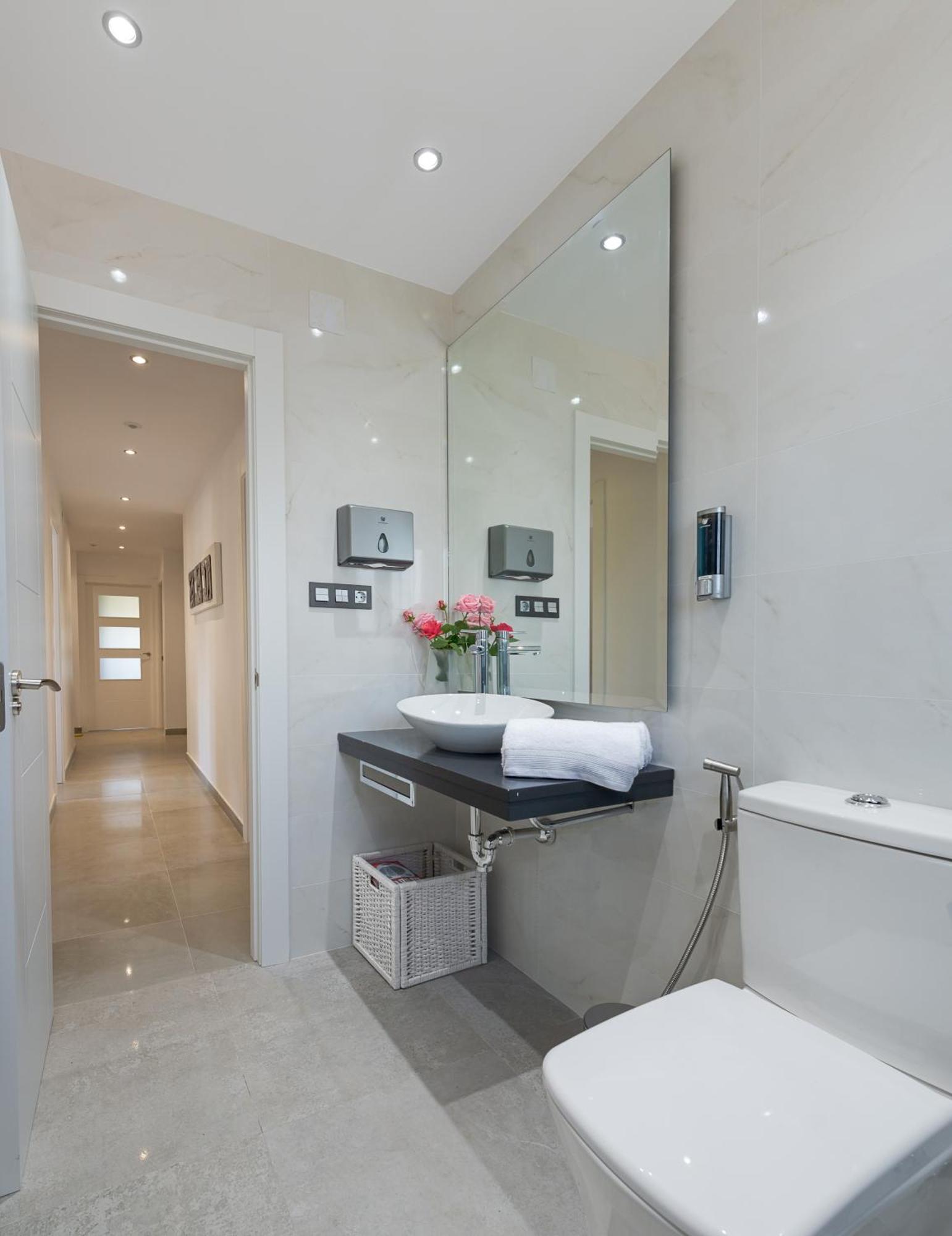 Villa Granada Garden Deluxe Моначил Екстериор снимка