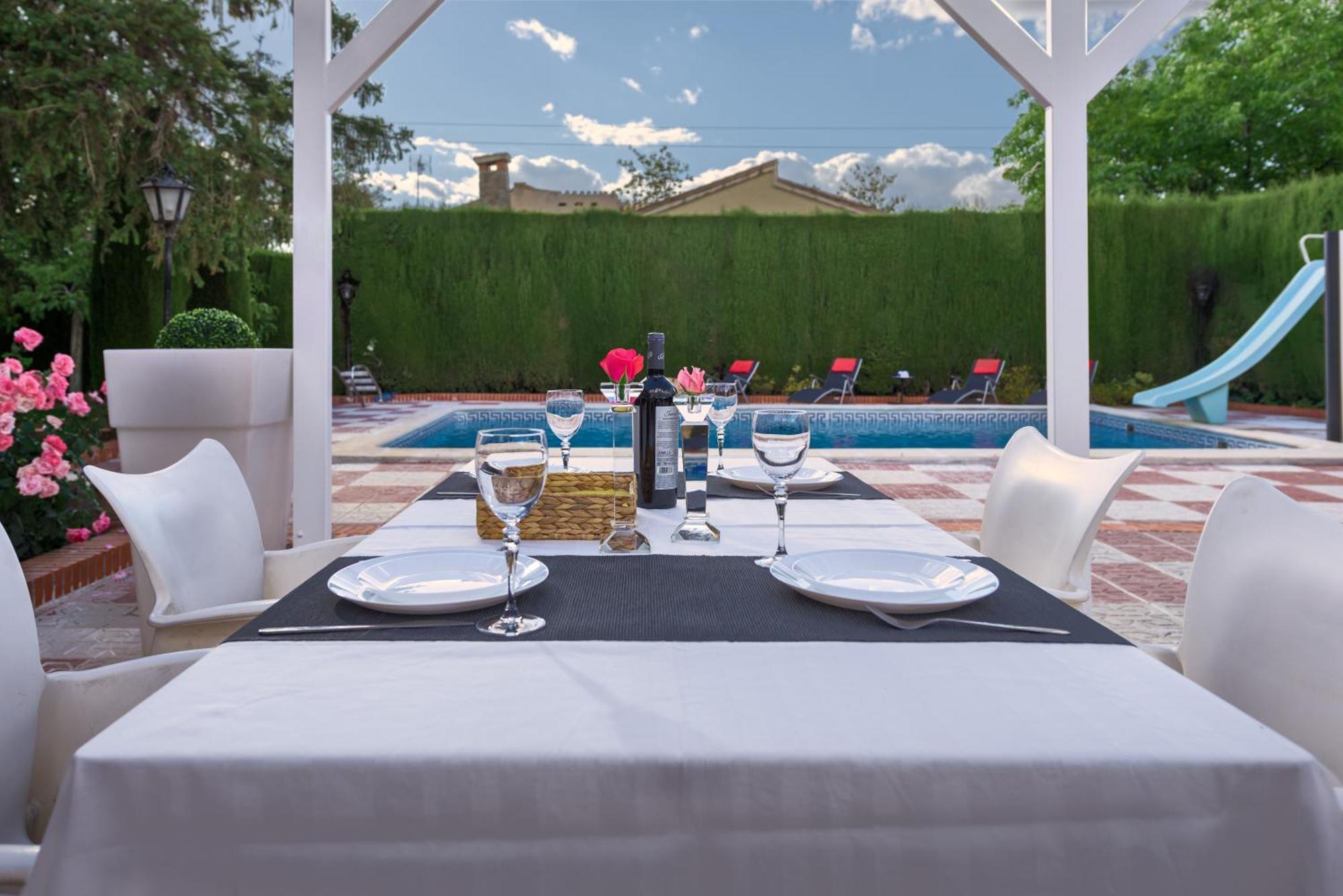 Villa Granada Garden Deluxe Моначил Екстериор снимка