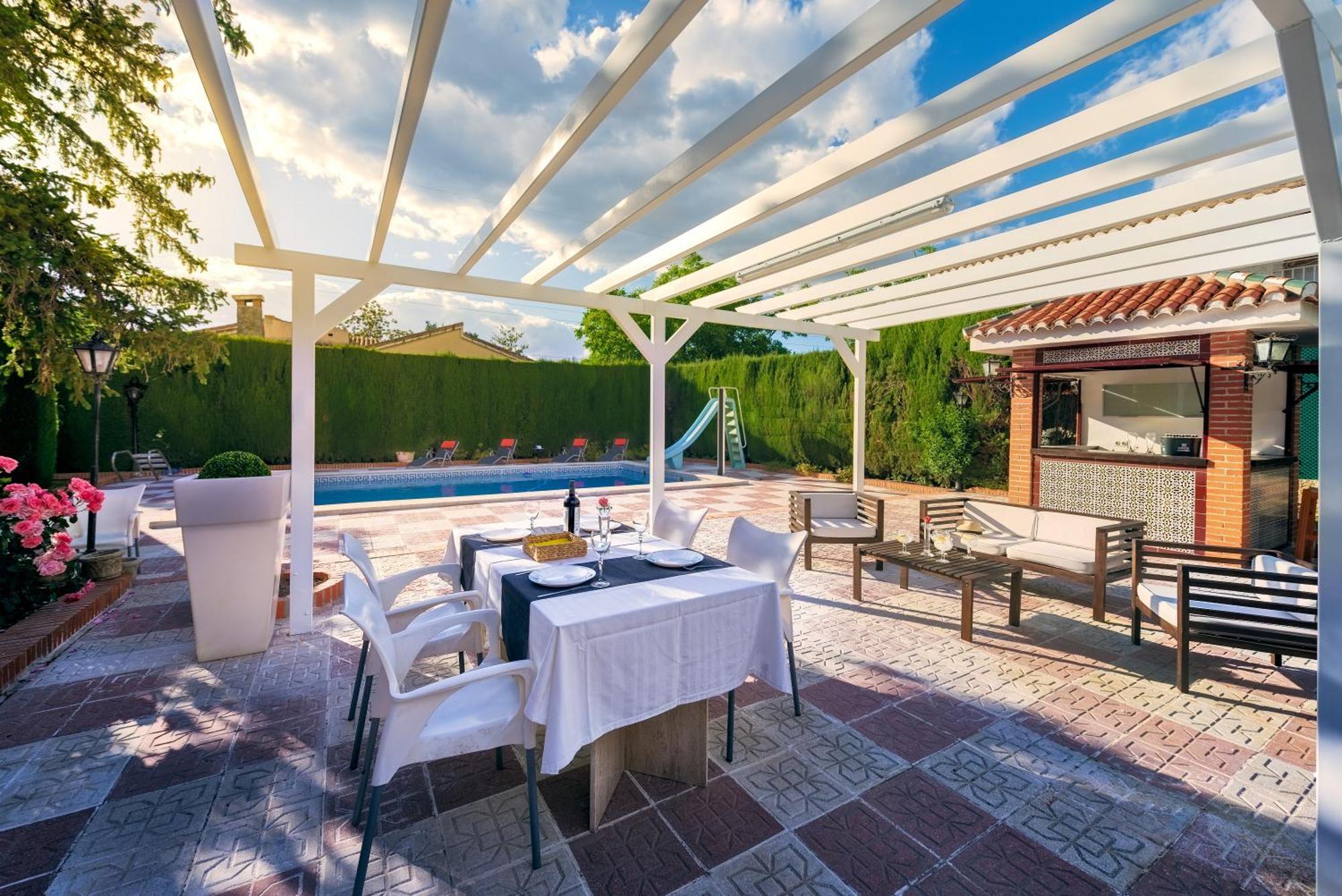 Villa Granada Garden Deluxe Моначил Екстериор снимка