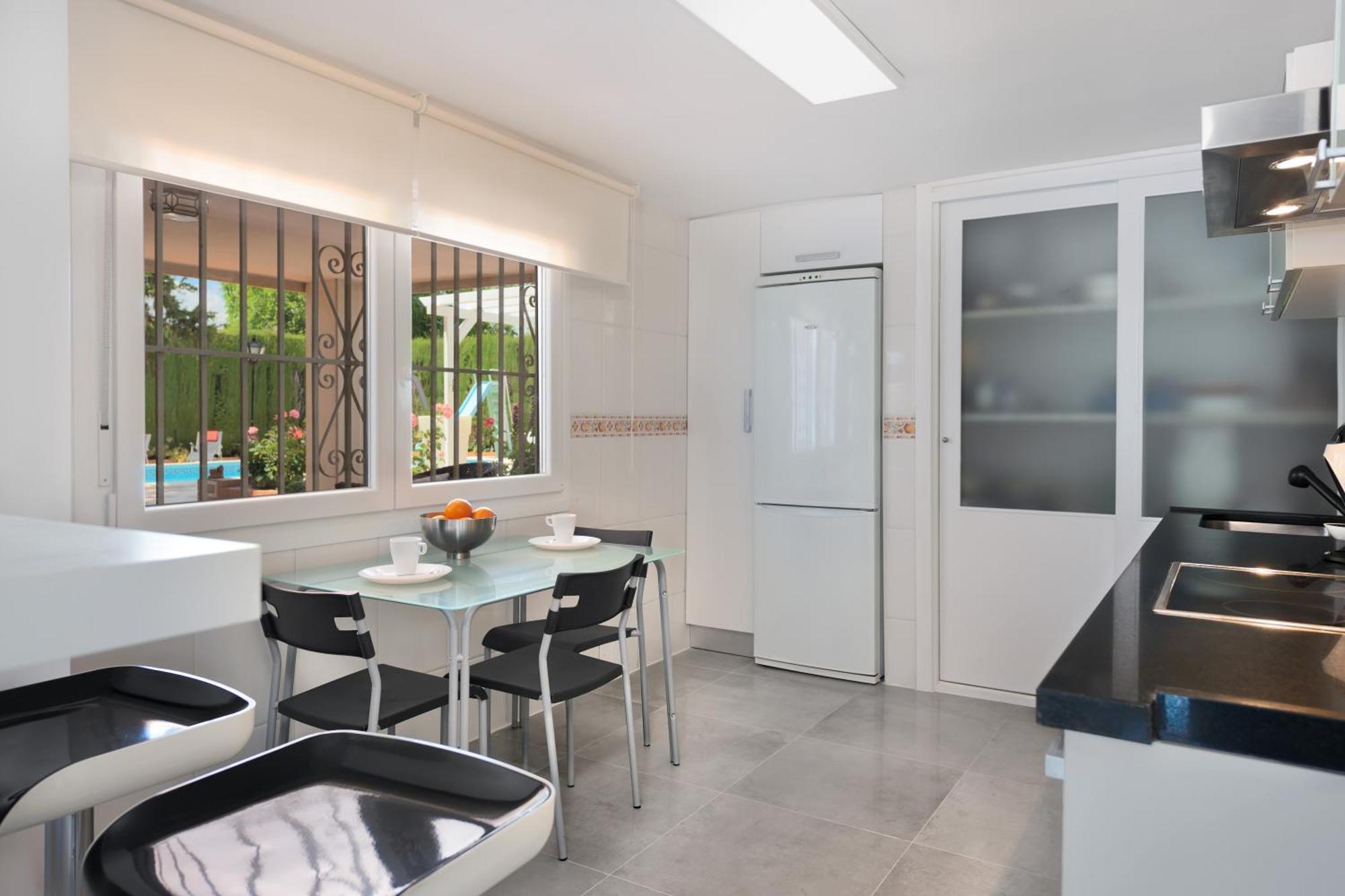 Villa Granada Garden Deluxe Моначил Екстериор снимка