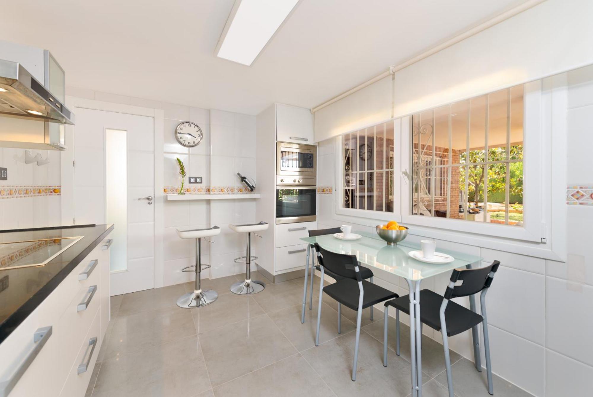 Villa Granada Garden Deluxe Моначил Екстериор снимка